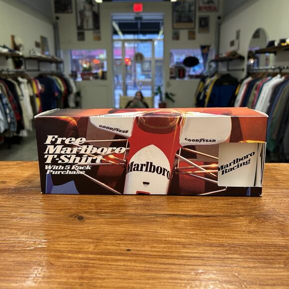 Vintage Marlboro 90’s Team Penske Racing Cleveland Graphic Tee NOS Size XL - Picture 2 of 9